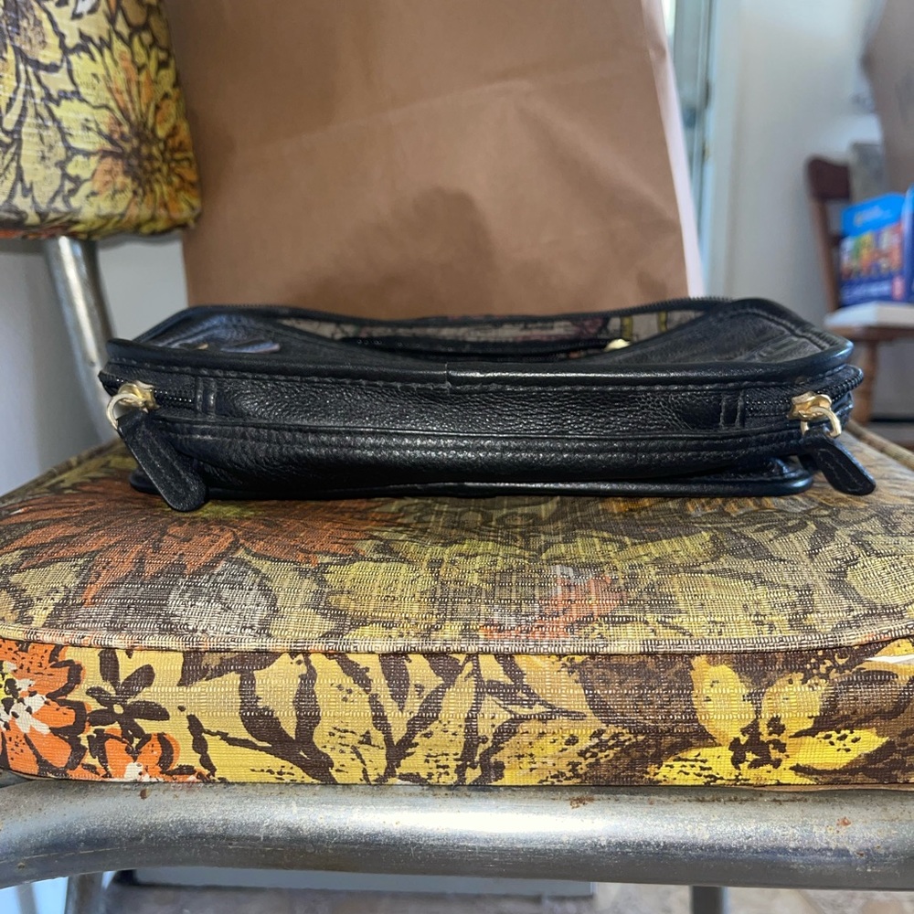 Authentic Leather Unisex Bag - Picture 8 of 11